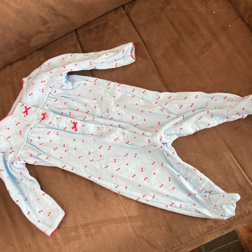 Carter’s Brand Footie Pajamas. Baby Girl 🎀 Cherries; 6M